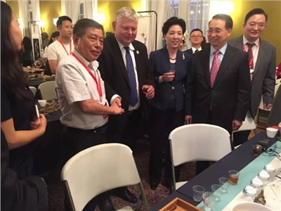 向世界展示中國非遺文化，湘益茯茶亮相湖南波蘭、捷克非遺交流周